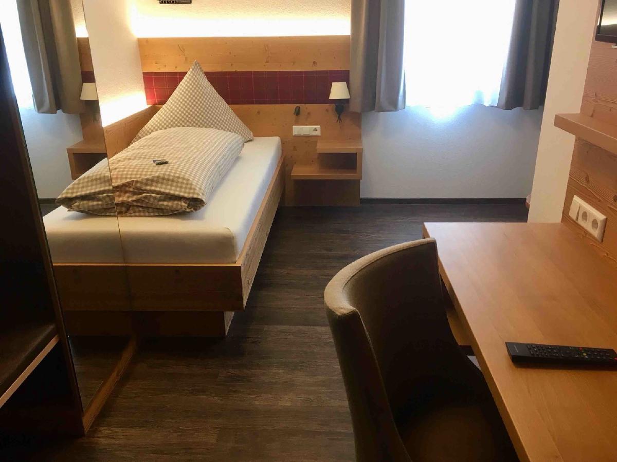 Herberg Landgasthof Linde Hepbach, Hotel&restaurant *